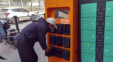 Battery swap cabinet